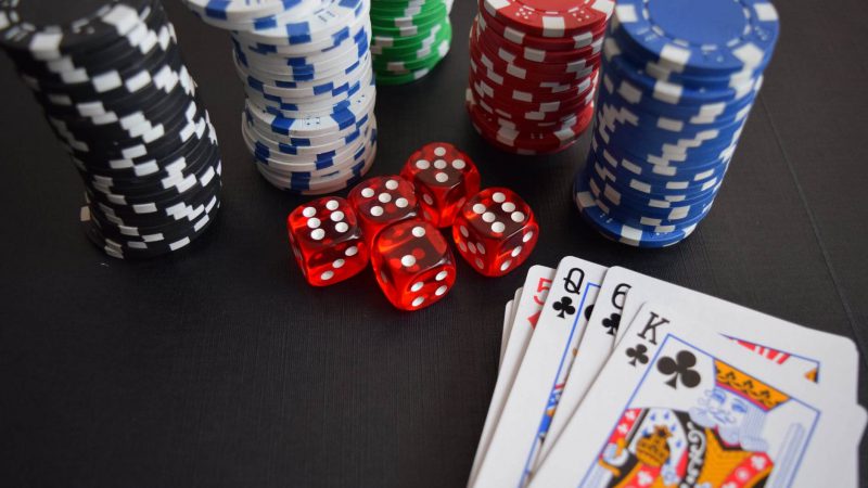 Pros And Cons of Playing at a Casino not on Gamstop