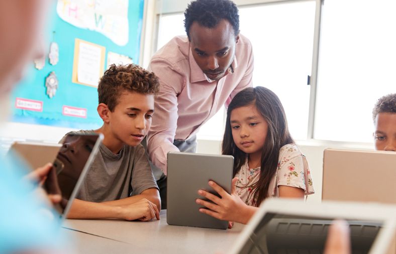 The Role of Computer Technology in Enhancing Modern Education